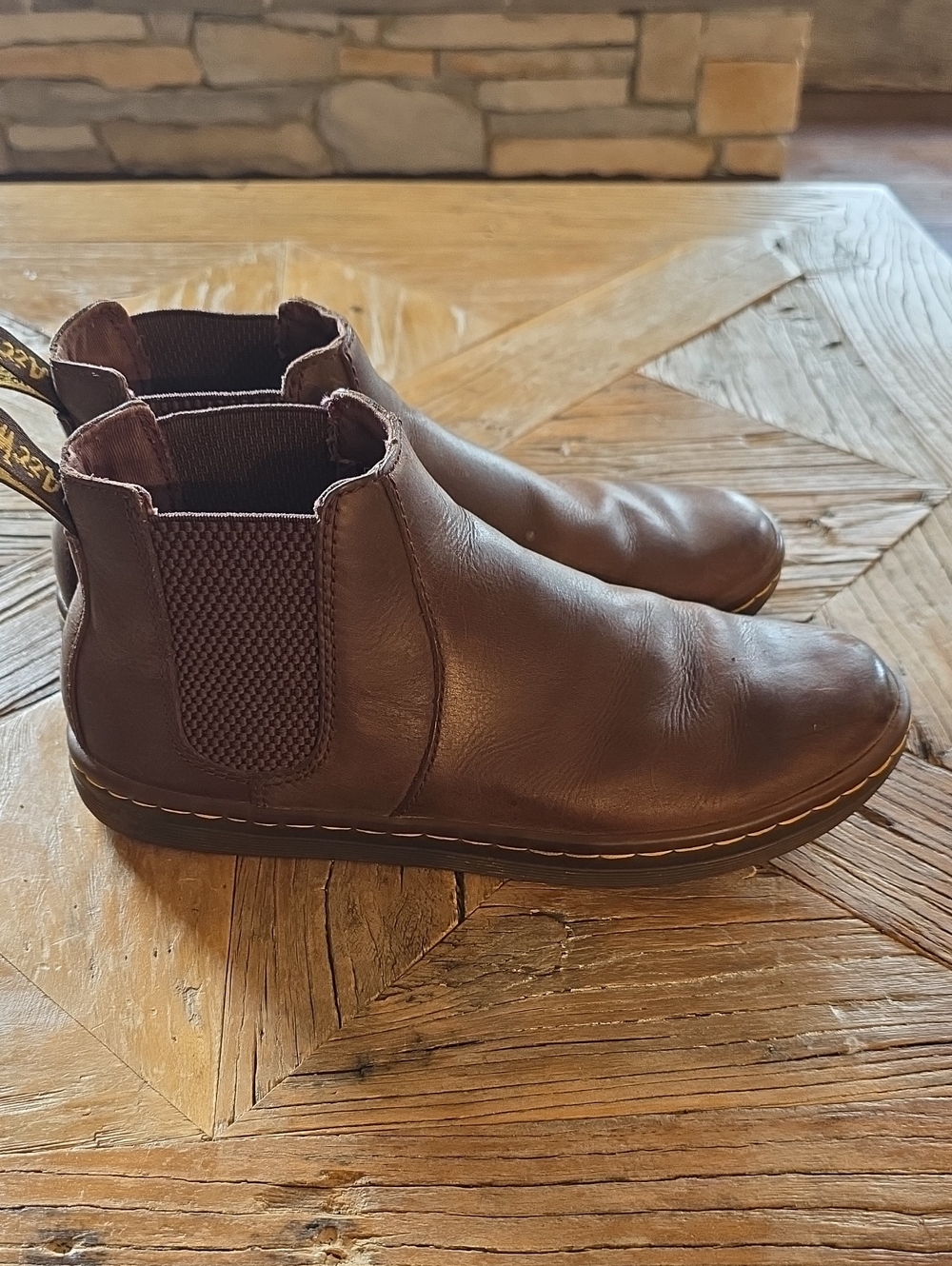 Dr. Martens leather Chelsea  boots! Doc